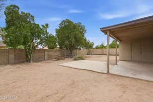 2302 E Waltann Ln, Phoenix, AZ 85022 - Photo 21