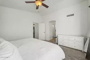 3910 E Rosemonte Dr, Phoenix, AZ 85050 - Photo 17