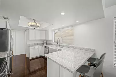 3910 E Rosemonte Drive, Phoenix, AZ 85050 - Photo 11