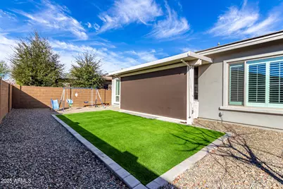 2827 E Robin Lane, Phoenix, AZ 85050 - Photo 33