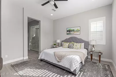 2827 E Robin Lane, Phoenix, AZ 85050 - Photo 23