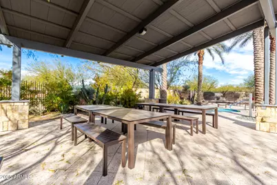 2827 E Robin Lane, Phoenix, AZ 85050 - Photo 39
