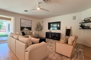 1121 E Powell Way, Chandler, AZ 85249 - Photo 5