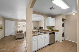 2950 W Louise Dr, Phoenix, AZ 85027 - Photo 9