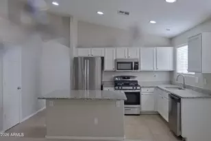 45539 W Sky Ln, Maricopa, AZ 85139 - Photo 5