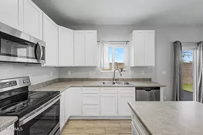 1018 E Odeum Lane, Phoenix, AZ 85040 - Photo 13