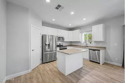 1018 E Odeum Lane, Phoenix, AZ 85040 - Photo 11