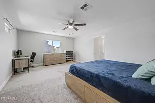 1018 E Odeum Ln, Phoenix, AZ 85040 - Photo 17