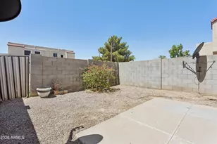 407 E Pecan Rd, Phoenix, AZ 85040 - Photo 23
