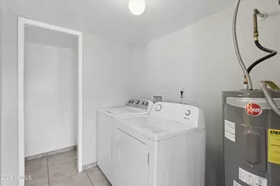 407 E Pecan Road, Phoenix, AZ 85040 - Photo 21