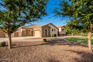 2744 E Country Shadows Ct, Gilbert, AZ 85298 - Photo 65