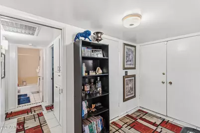 10624 W Clair Drive, Sun City, AZ 85351 - Photo 11