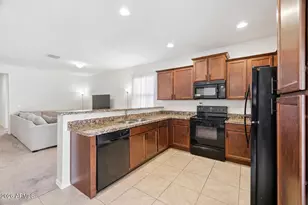 24604 W Mobile Ln, Buckeye, AZ 85326 - Photo 9