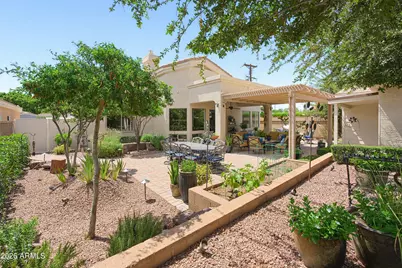 3427 N 42nd Place, Phoenix, AZ 85018 - Photo 31