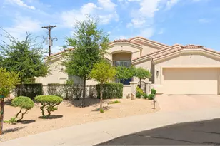 3427 N 42nd Pl, Phoenix, AZ 85018 - Photo 1