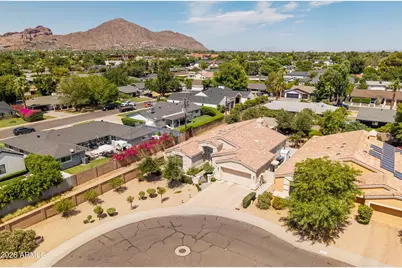 3427 N 42nd Place, Phoenix, AZ 85018 - Photo 33