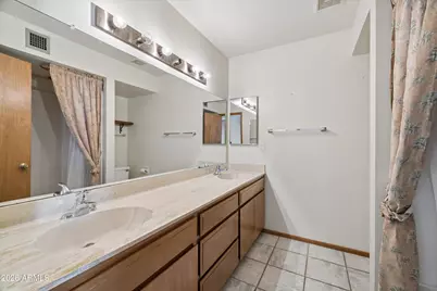 5209 W Las Palmaritas Drive, Glendale, AZ 85302 - Photo 31