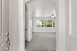 13518 W Evans Dr, Surprise, AZ 85379 - Photo 9