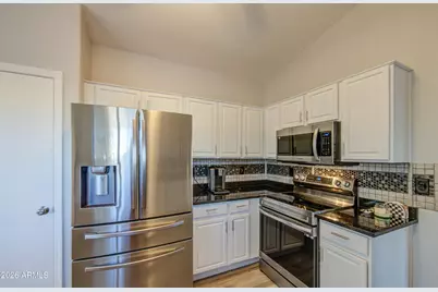 9917 N 94th Avenue, Peoria, AZ 85345 - Photo 15
