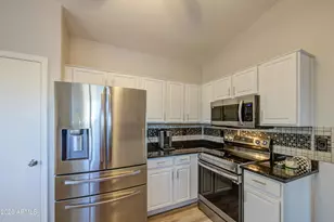 9917 N 94th Ave, Peoria, AZ 85345 - Photo 15