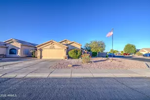 9917 N 94th Ave, Peoria, AZ 85345 - Photo 3