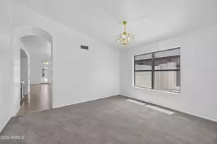 10262 W Jessie Ln, Peoria, AZ 85383 - Photo 3
