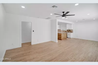 4028 E Edgemont Avenue, Phoenix, AZ 85008 - Photo 15
