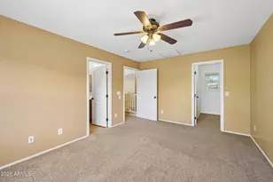 2330 E Pecan Rd, Phoenix, AZ 85040 - Photo 17