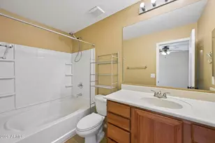 2330 E Pecan Rd, Phoenix, AZ 85040 - Photo 17
