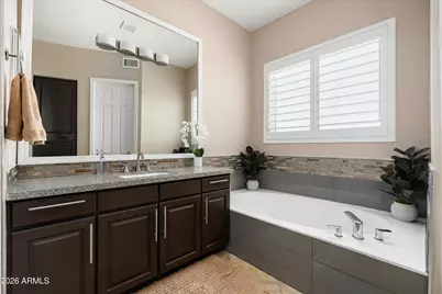 5241 E Hashknife Road, Phoenix, AZ 85054 - Photo 19