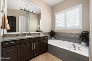 5241 E Hashknife Rd, Phoenix, AZ 85054 - Photo 19
