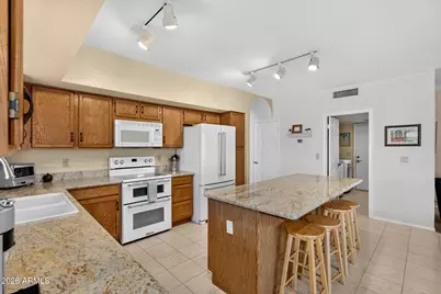 8915 S Ash Avenue, Tempe, AZ 85284 - Photo 11