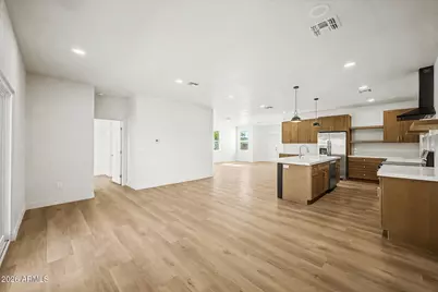 8769 W Reventon Drive, Arizona City, AZ 85123 - Photo 13