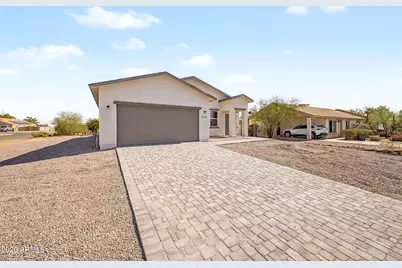 8769 W Reventon Drive, Arizona City, AZ 85123 - Photo 7