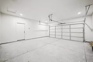 8769 W Reventon Dr, Arizona City, AZ 85123 - Photo 29