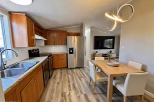 19401 N 7th St, Phoenix, AZ 85024 - Photo 5