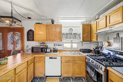 15844 N 66th Avenue, Glendale, AZ 85306 - Photo 9