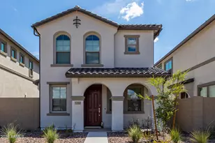 1280 W Sparrow Dr, San Tan Valley, AZ 85140 - Photo 1