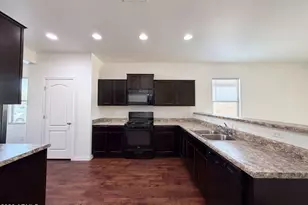 19539 N Rose Ct, Maricopa, AZ 85138 - Photo 9