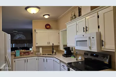 17200 W Bell Road #1713, Surprise, AZ 85374 - Photo 5