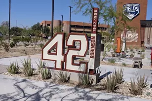 3810 N Maryvale Pkwy, Phoenix, AZ 85031 - Photo 9