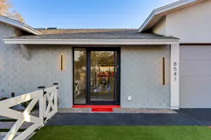 8541 E Thomas Rd, Scottsdale, AZ 85251 - Photo 11