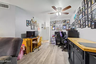 11640 N 51st Avenue #112, Glendale, AZ 85304 - Photo 9