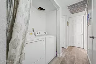 11640 N 51st Ave, Glendale, AZ 85304 - Photo 23
