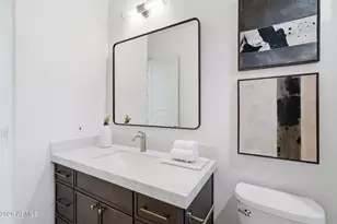 6829 N 14th St, Phoenix, AZ 85014 - Photo 33