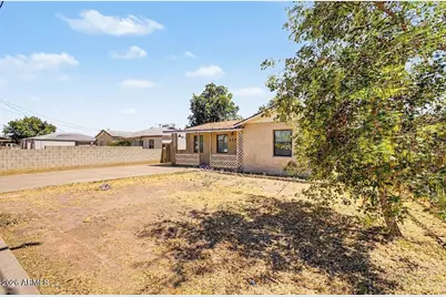 453 E Crescent Avenue, Mesa, AZ 85204 - Photo 1