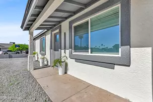 2216 N 68th Dr, Phoenix, AZ 85035 - Photo 33