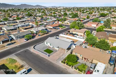 2216 N 68th Drive, Phoenix, AZ 85035 - Photo 37