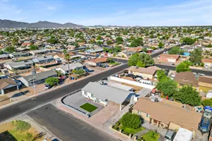 2216 N 68th Dr, Phoenix, AZ 85035 - Photo 37