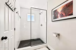 11629 N 40th Way, Phoenix, AZ 85028 - Photo 13
